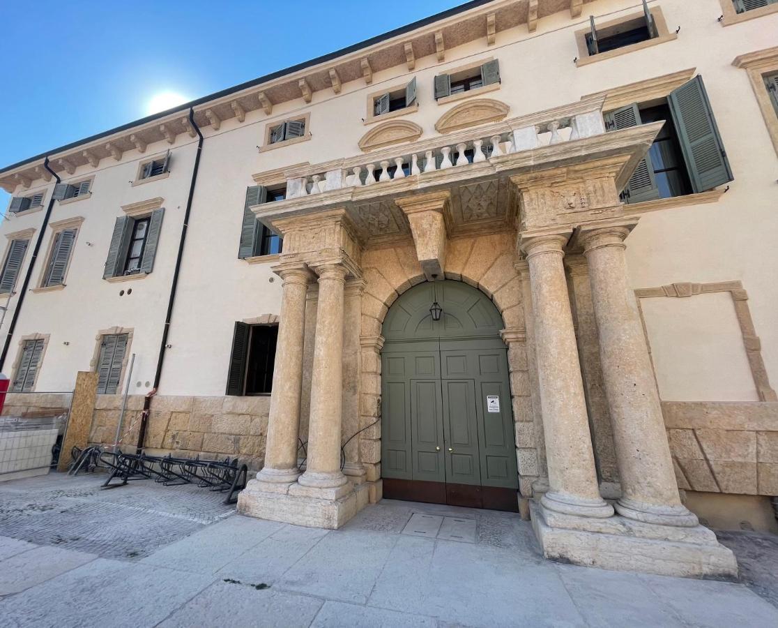 Antiche Colonne Suite Верона Екстериор снимка