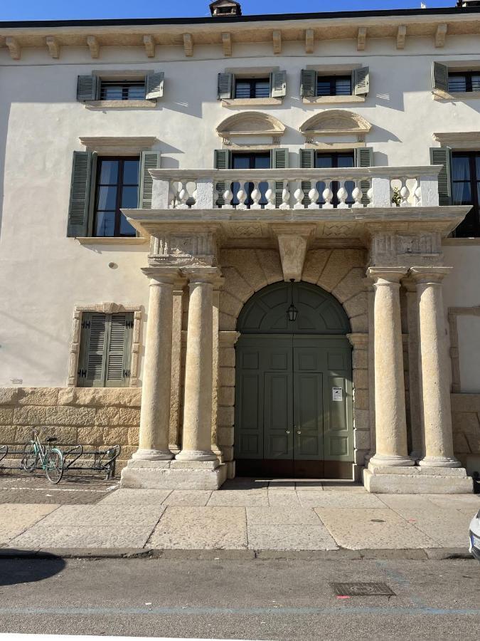 Antiche Colonne Suite Верона Екстериор снимка
