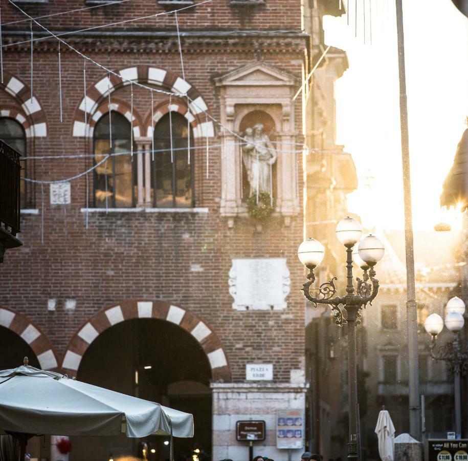 Antiche Colonne Suite Верона Екстериор снимка